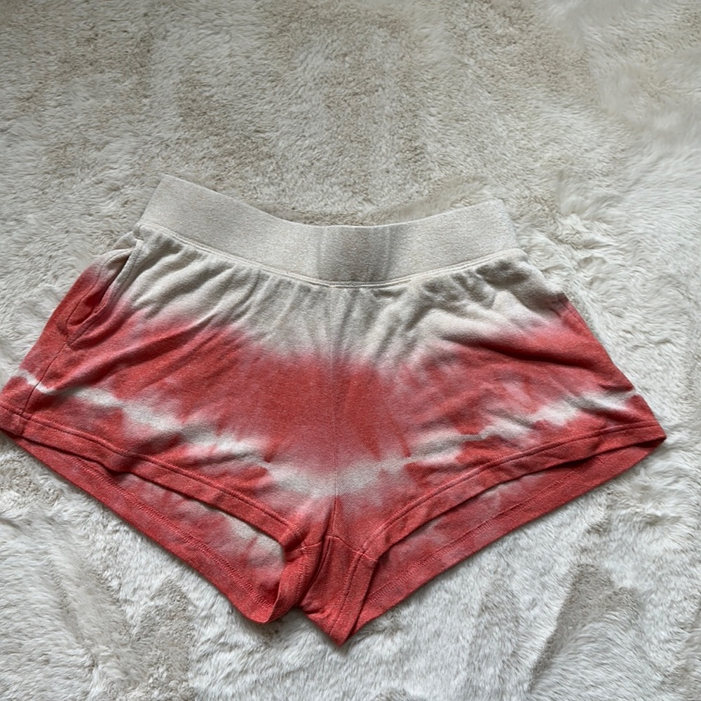 Size S Coral and Cream, tie-dye Roxy cotton lounge shorts